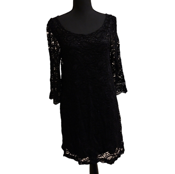 Lovemarks Pull Over Black Lace Mini Dress 100% Polyester Scoop Neck Size M - Picture 3 of 8